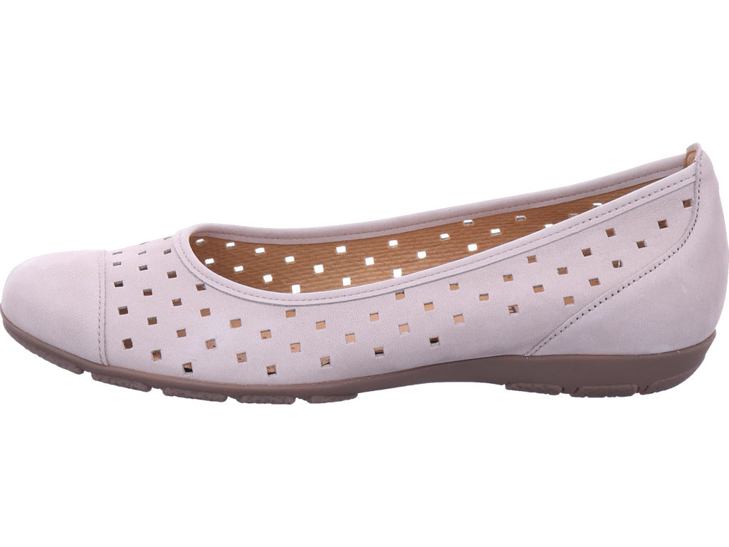 Gabor women's ballerina shoes in beige