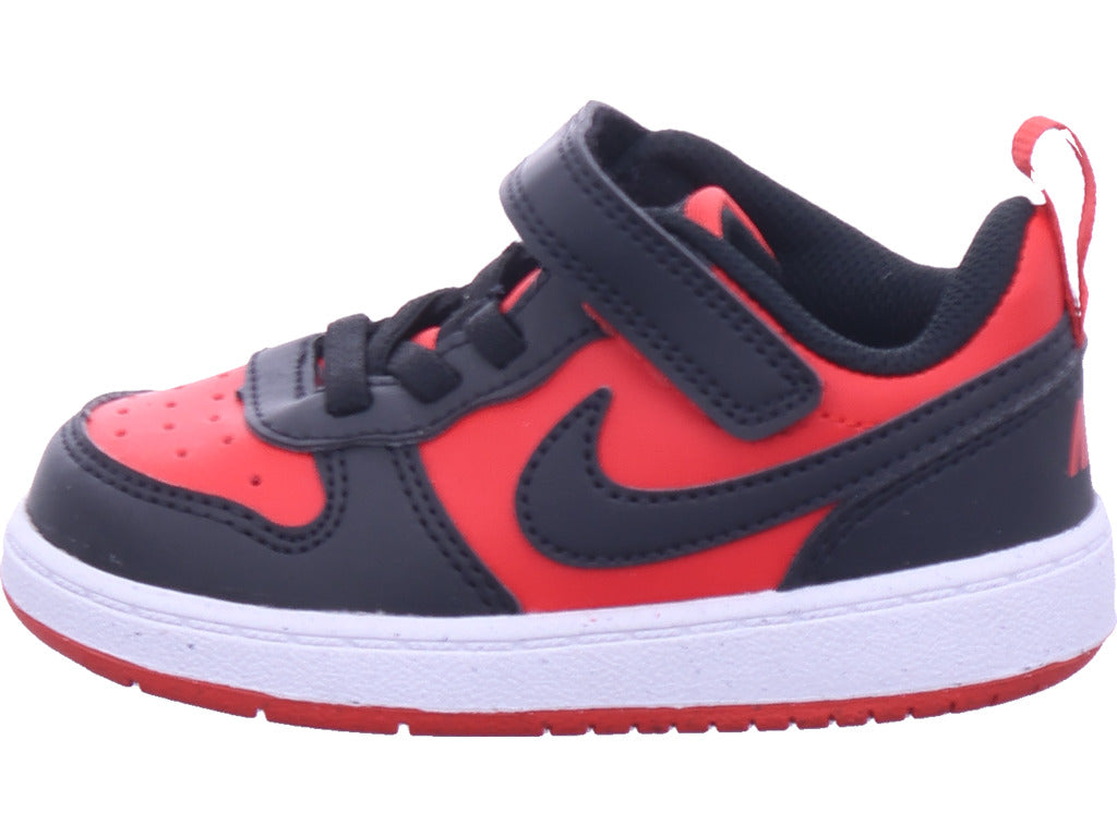 Chlapecké tenisky Nike v červené barvě