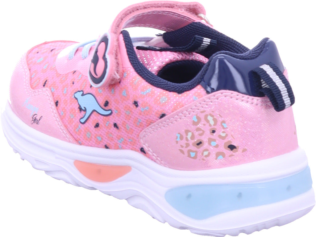 KangaRoos Mädchen   in frei