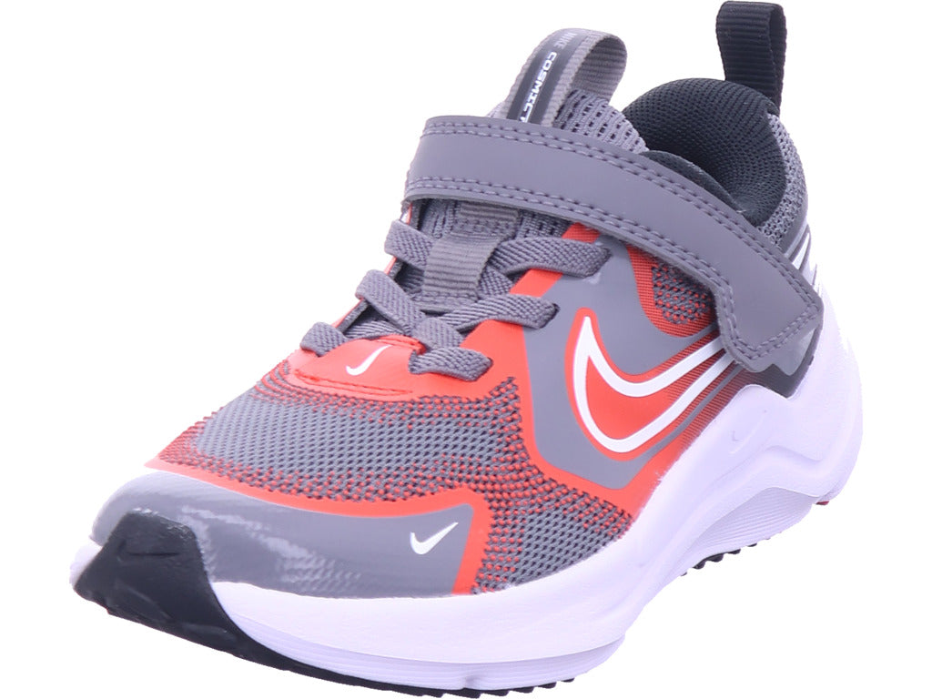 Nike boys' sports shoes in grey