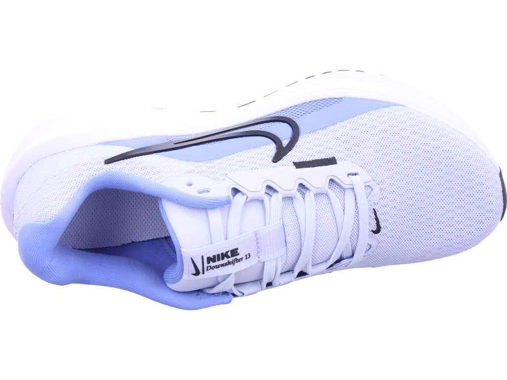 Nike Damen   in grau