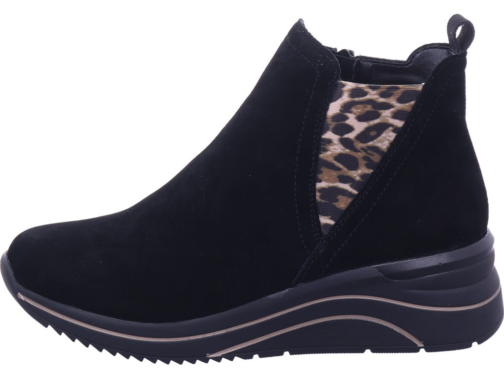 Remonte women's ankle boots in black
