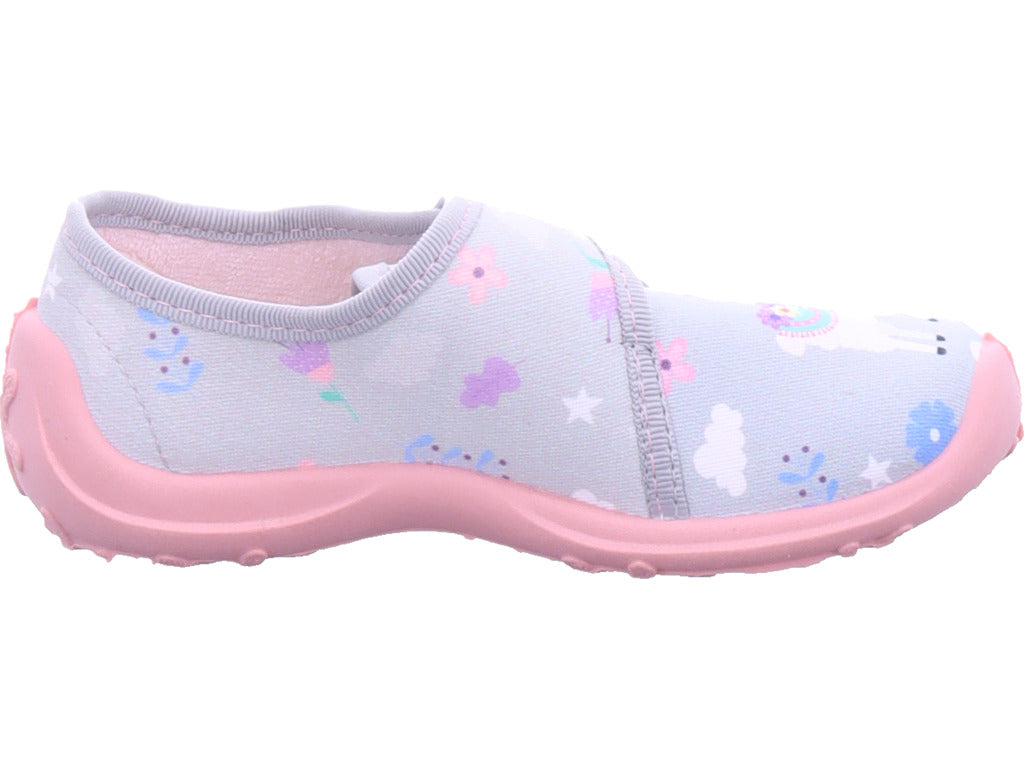 fischer Mädchen   in grau